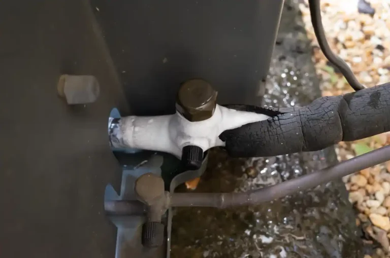 أسباب تجمد المواسير في المكيف المنزلي